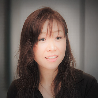 山岸 暁美